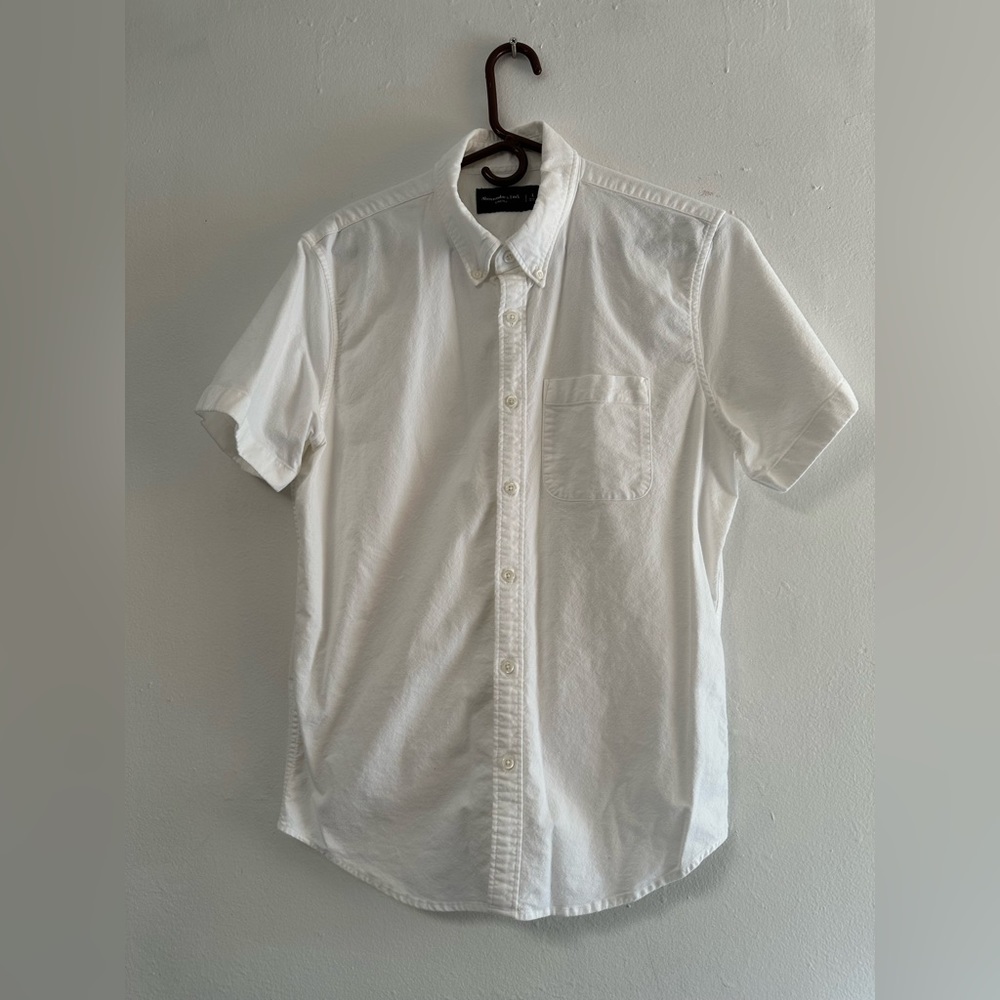 Abercrombie & Fitch Short Sleeve Button Down - Size L - EUC Excellent Used Cond